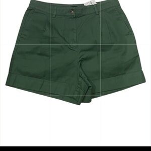 NEW J Crew Green Shorts Size 12 Womens Plated Pockets 4.5 Inseam 100% Cotton